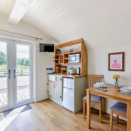 1 Bed In Brampton 56566
